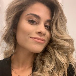 Meet your Posher, Celena